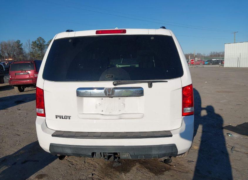 Photo 16 of 2011 Honda Pilot EX-L (VIN 5FNYF3H56BB014895)