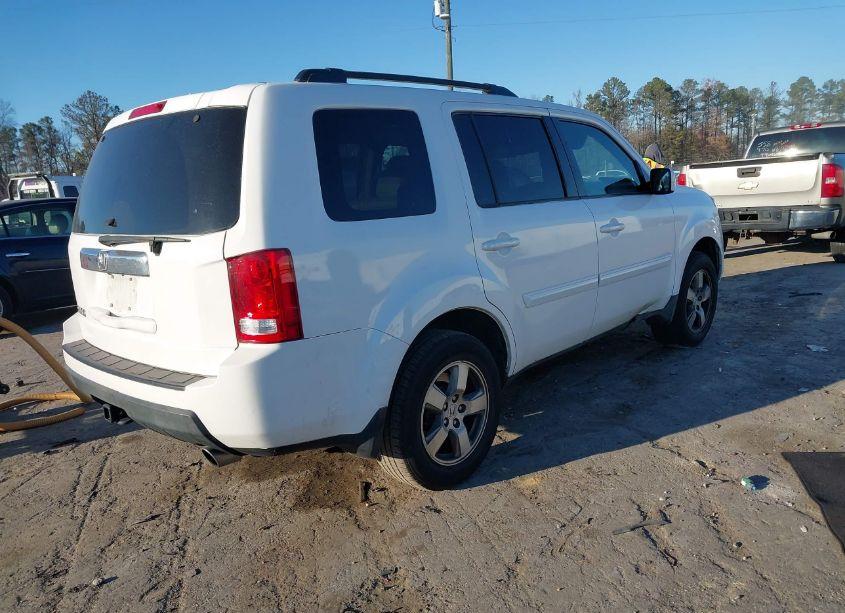 Photo 4 of 2011 Honda Pilot EX-L (VIN 5FNYF3H56BB014895)