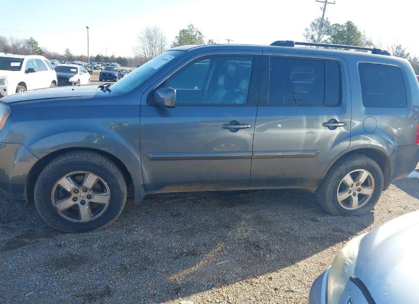 Photo 14 of 2011 Honda Pilot EX-L (VIN 5FNYF3H56BB057200)