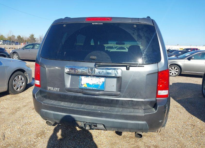 Photo 16 of 2011 Honda Pilot EX-L (VIN 5FNYF3H56BB057200)