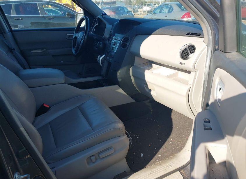 Photo 5 of 2011 Honda Pilot EX-L (VIN 5FNYF3H56BB057200)