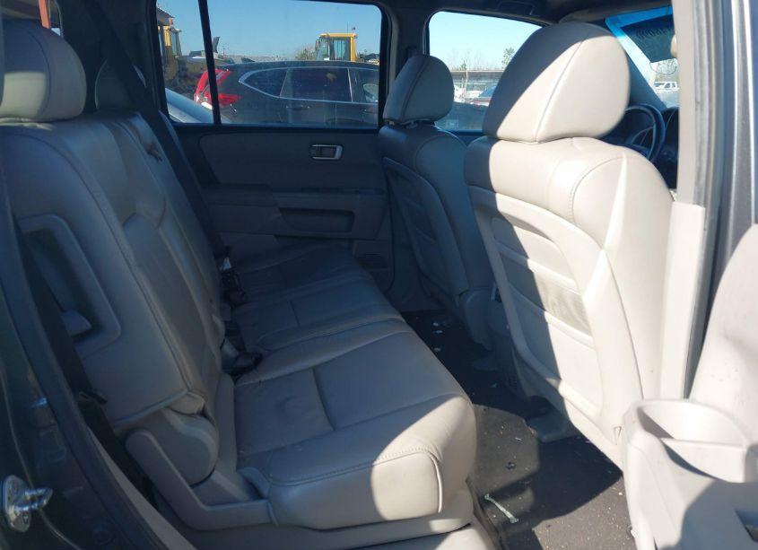 Photo 8 of 2011 Honda Pilot EX-L (VIN 5FNYF3H56BB057200)