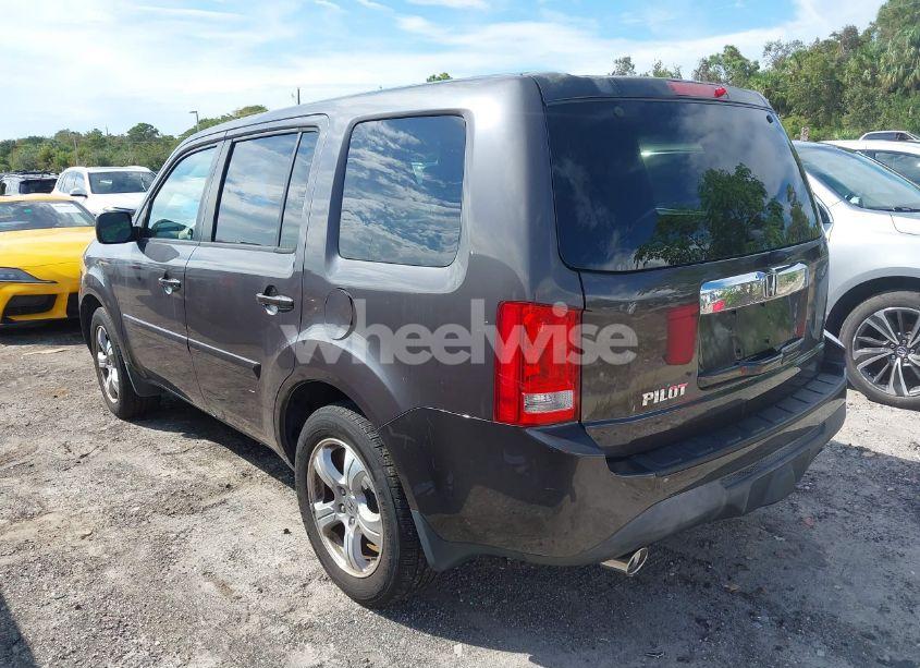 Photo 3 of 2013 Honda Pilot EX-L (VIN 5FNYF3H56DB024782)