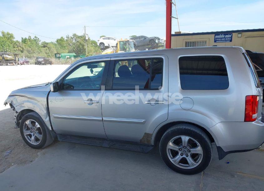 Photo 14 of 2014 Honda Pilot EX-L (VIN 5FNYF3H56EB014772)