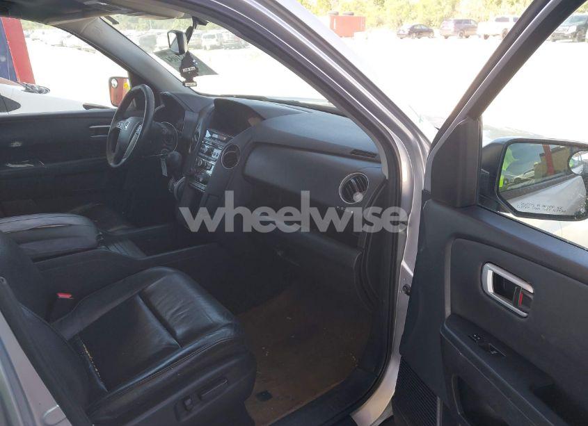 Photo 5 of 2014 Honda Pilot EX-L (VIN 5FNYF3H56EB014772)