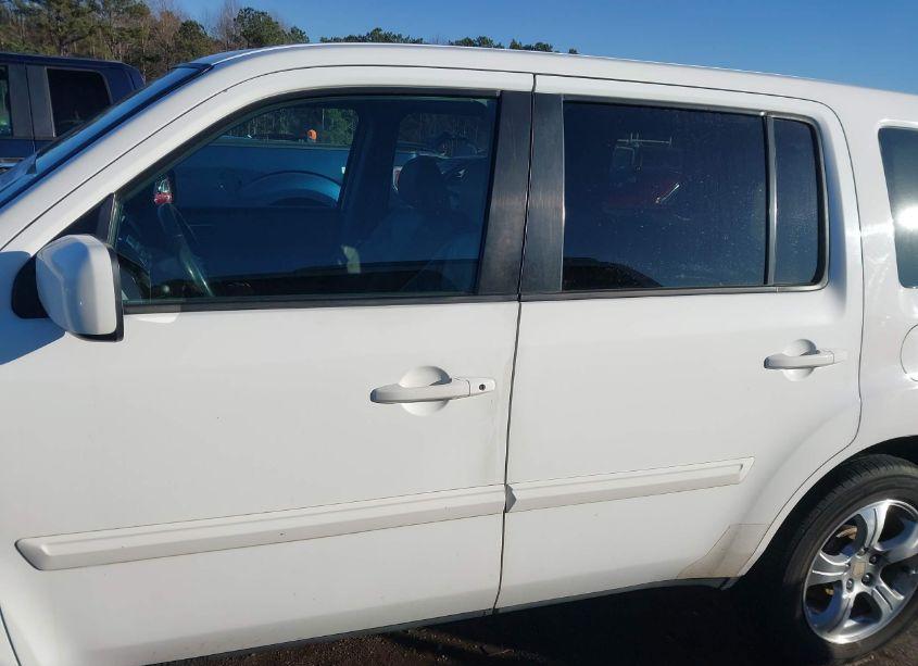 Photo 15 of 2014 Honda Pilot EX-L (VIN 5FNYF3H56EB023360)