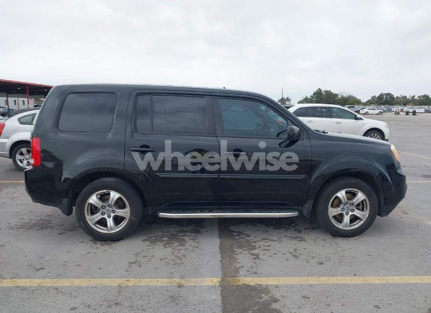 Photo 13 of 2015 Honda Pilot EX-L (VIN 5FNYF3H56FB008715)