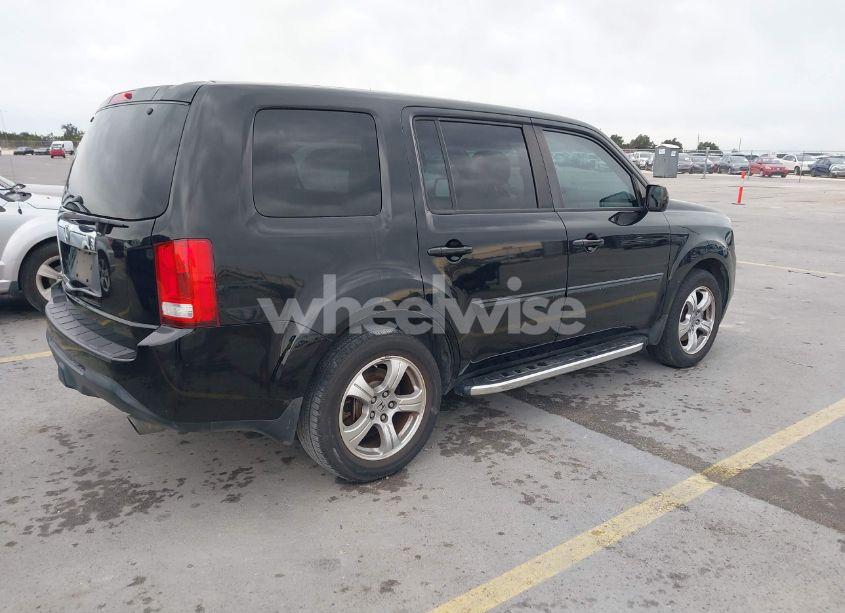 Photo 4 of 2015 Honda Pilot EX-L (VIN 5FNYF3H56FB008715)