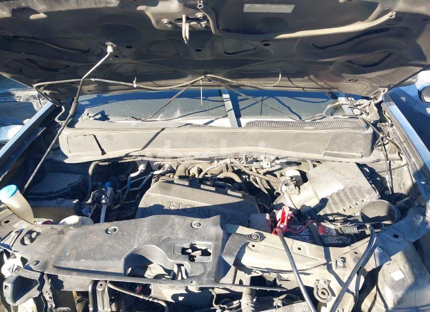 Photo 10 of 2011 Honda Pilot EX-L (VIN 5FNYF3H57BB010578)