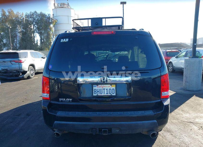 Photo 17 of 2011 Honda Pilot EX-L (VIN 5FNYF3H57BB010578)