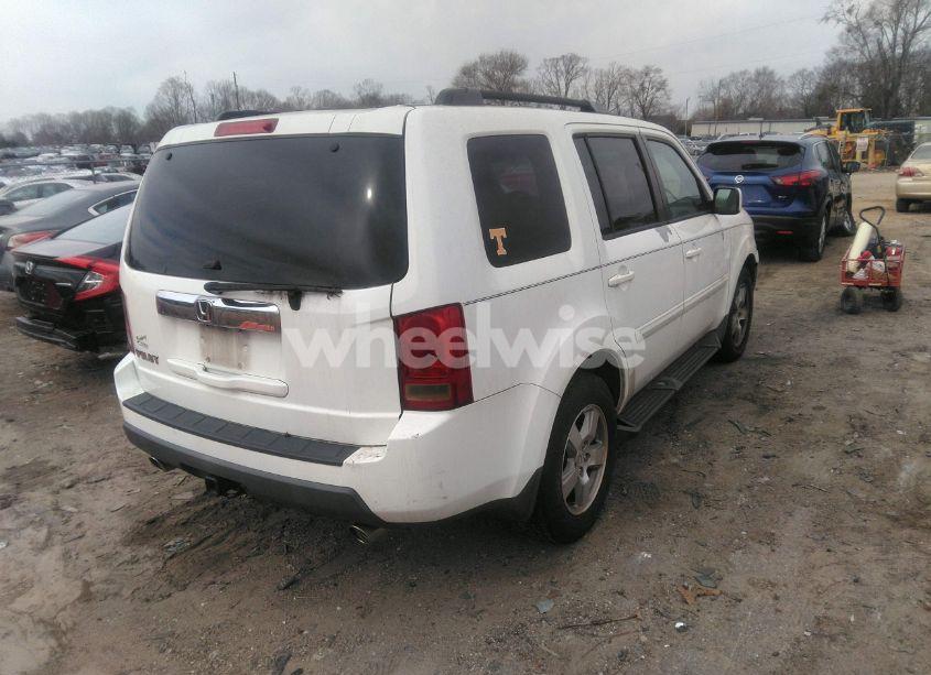 Photo 4 of 2011 Honda Pilot EX-L (VIN 5FNYF3H57BB014856)