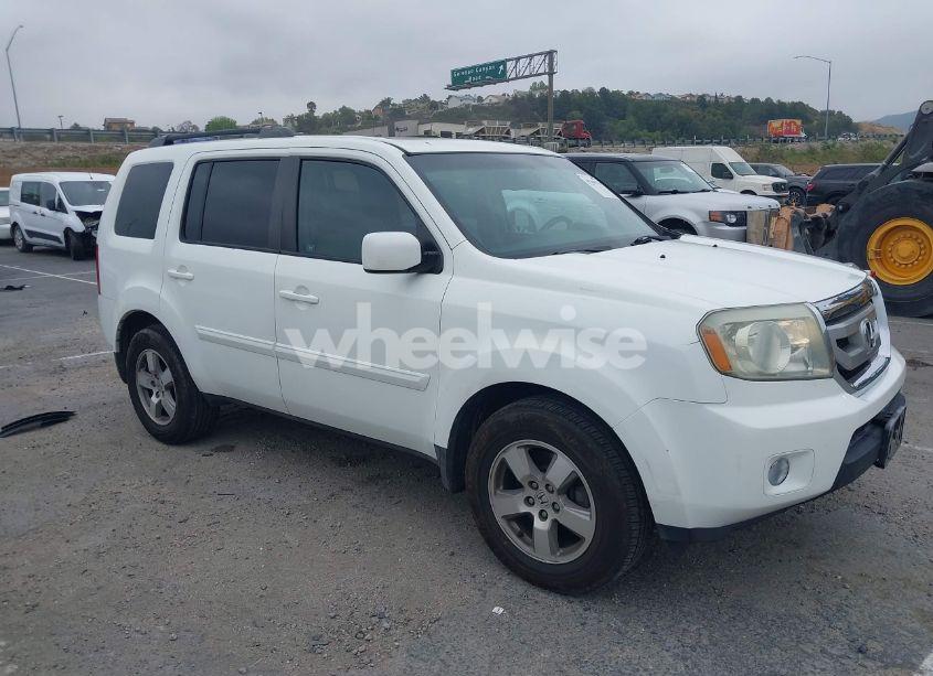 2011 Honda Pilot EX-L (VIN 5FNYF3H57BB016834) main photo
