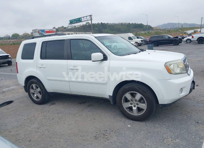 Photo 14 of 2011 Honda Pilot EX-L (VIN 5FNYF3H57BB016834)