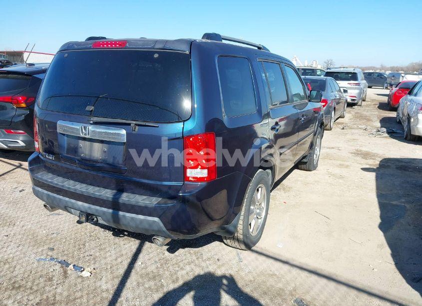 Photo 4 of 2011 Honda Pilot EX-L (VIN 5FNYF3H57BB024450)