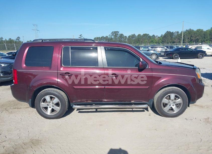 Photo 13 of 2011 Honda Pilot EX-L (VIN 5FNYF3H57BB030295)