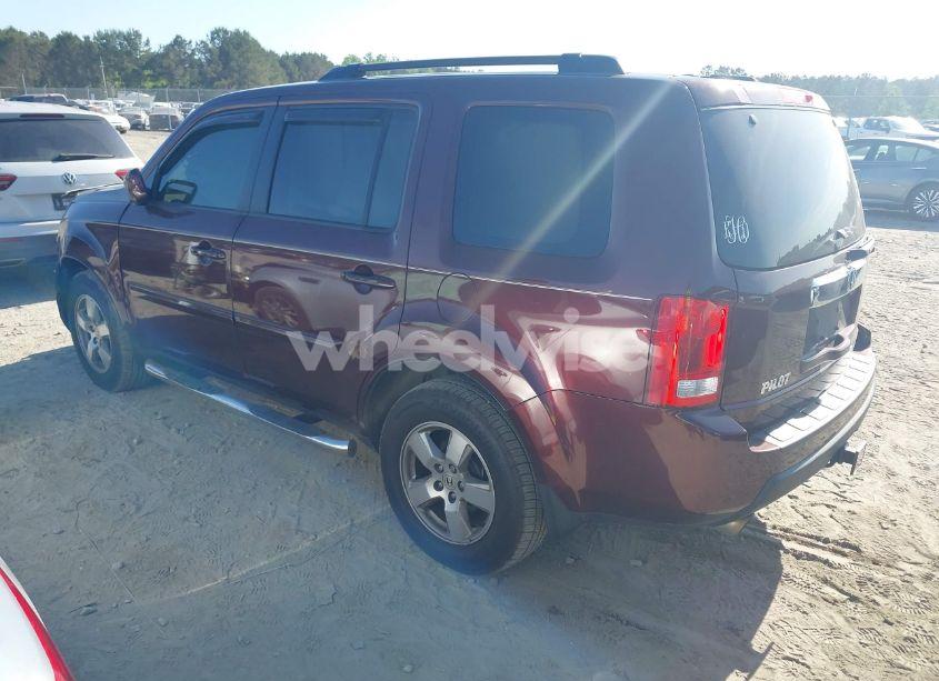 Photo 3 of 2011 Honda Pilot EX-L (VIN 5FNYF3H57BB030295)
