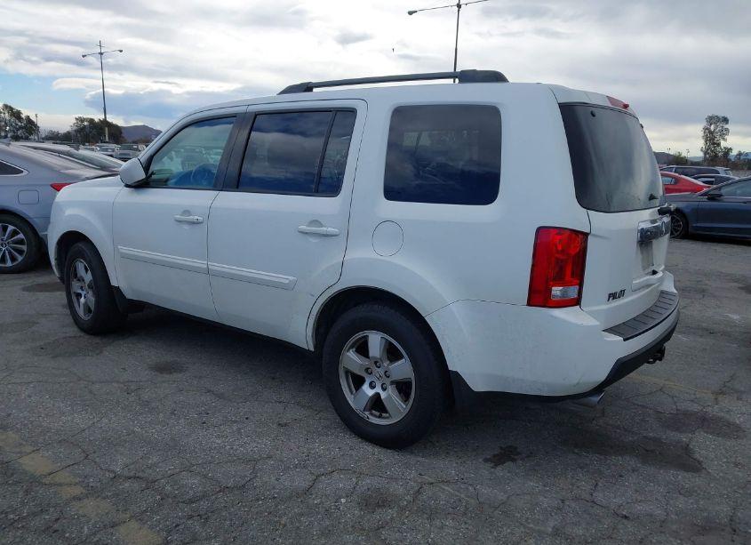 Photo 3 of 2011 Honda Pilot EX-L (VIN 5FNYF3H57BB040843)