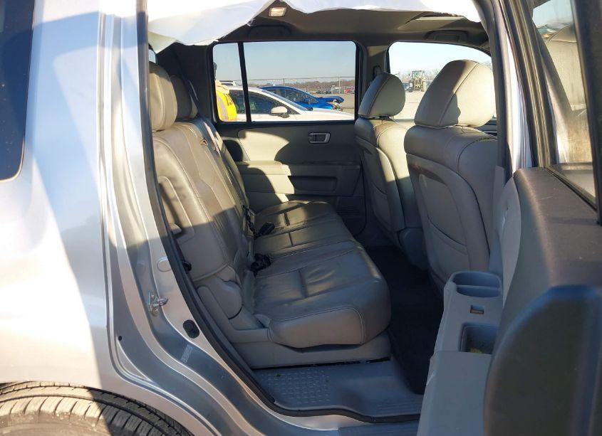 Photo 8 of 2012 Honda Pilot EX-L (VIN 5FNYF3H57CB022263)