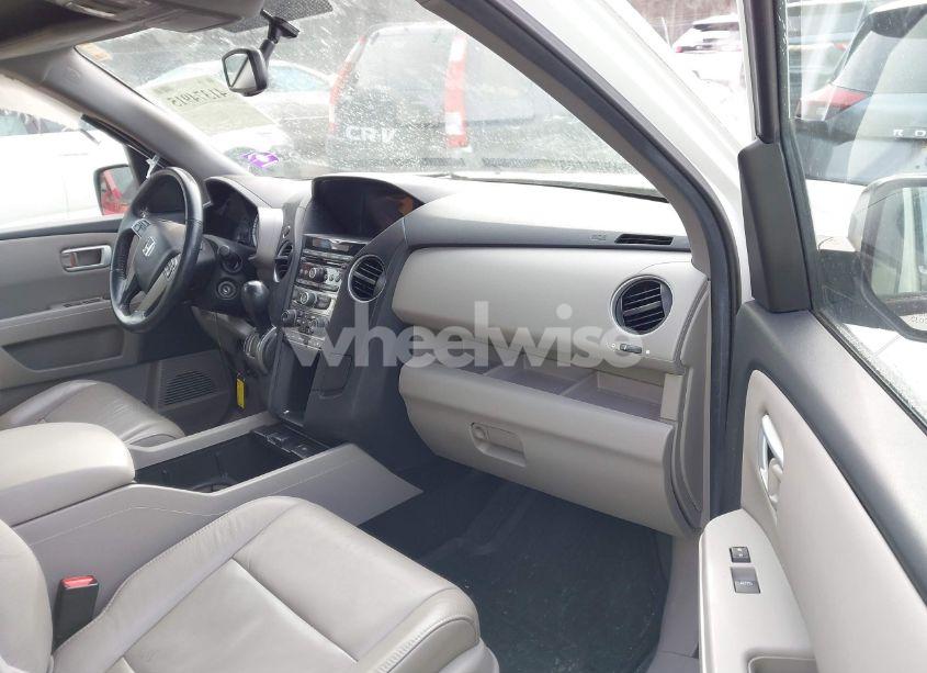 Photo 5 of 2013 Honda Pilot EX-L (VIN 5FNYF3H57DB001043)