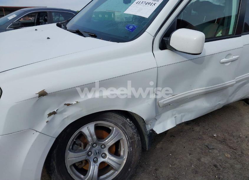 Photo 6 of 2013 Honda Pilot EX-L (VIN 5FNYF3H57DB001043)