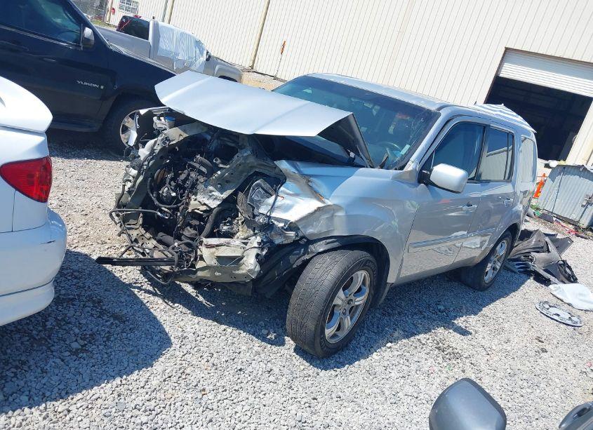 Photo 2 of 2013 Honda Pilot EX-L (VIN 5FNYF3H57DB036018)