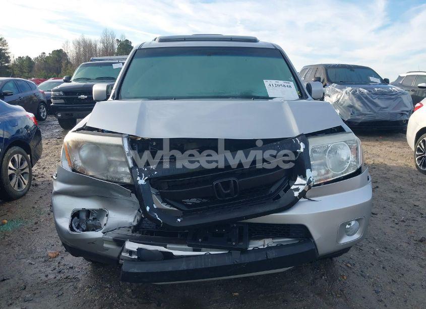 Photo 12 of 2010 Honda Pilot EX-L (VIN 5FNYF3H58AB006005)