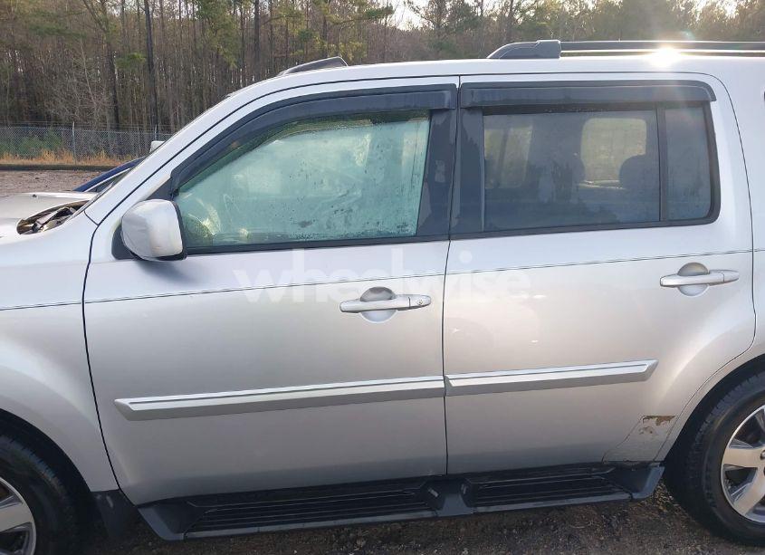 Photo 14 of 2010 Honda Pilot EX-L (VIN 5FNYF3H58AB006005)