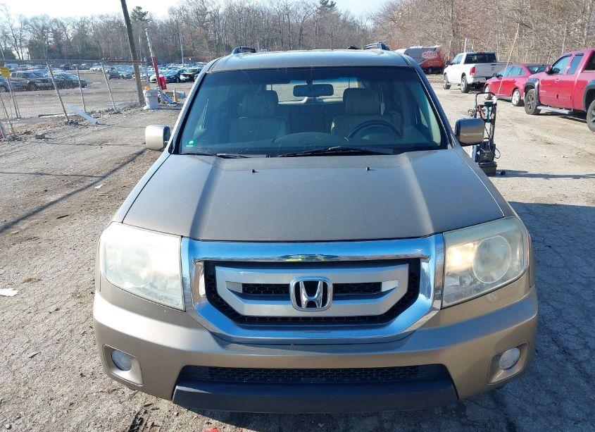 Photo 12 of 2010 Honda Pilot EX-L (VIN 5FNYF3H58AB019482)