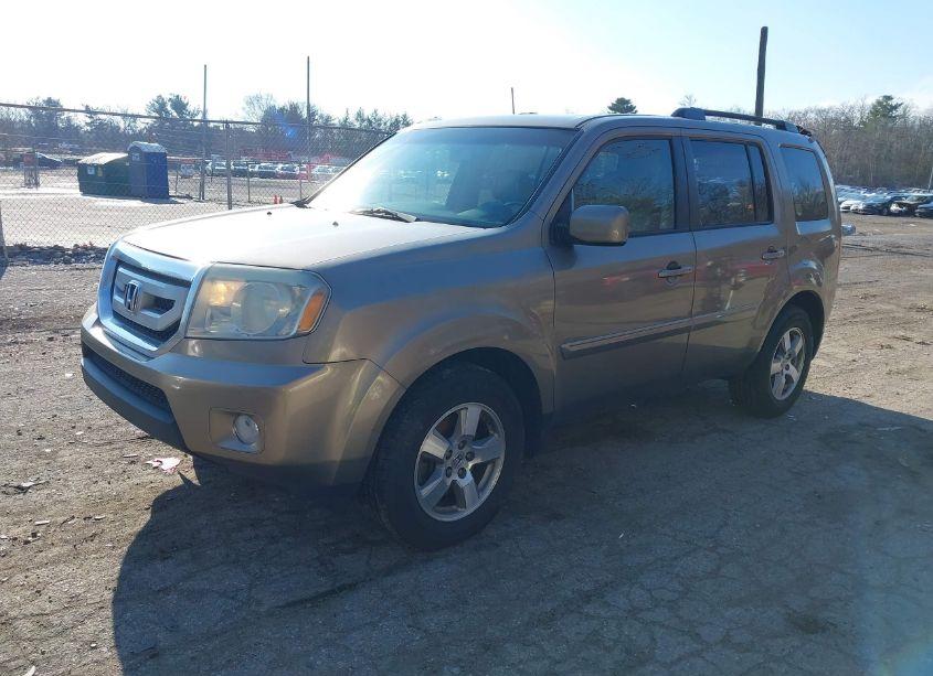Photo 2 of 2010 Honda Pilot EX-L (VIN 5FNYF3H58AB019482)