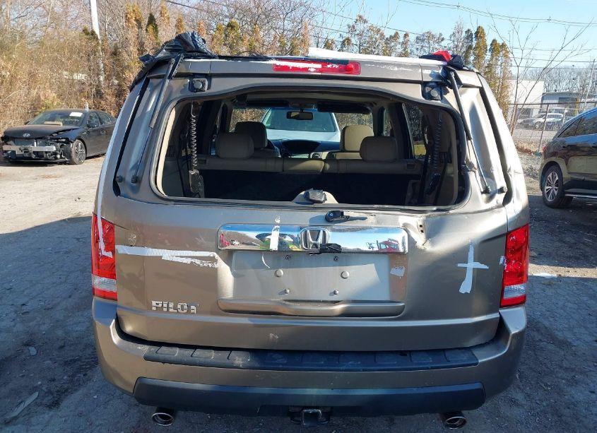 Photo 6 of 2010 Honda Pilot EX-L (VIN 5FNYF3H58AB019482)