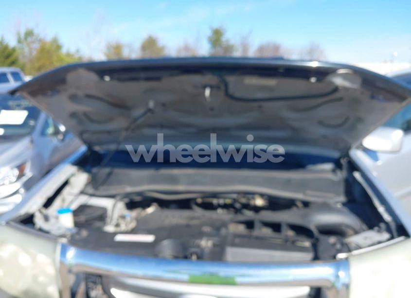 Photo 10 of 2011 Honda Pilot EX-L (VIN 5FNYF3H58BB019869)