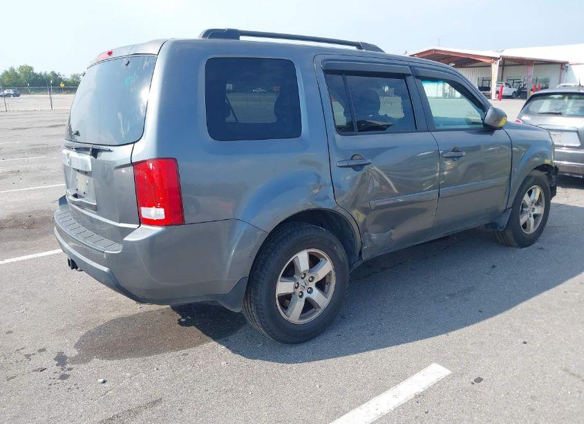 Photo 4 of 2011 Honda Pilot EX-L (VIN 5FNYF3H58BB029348)