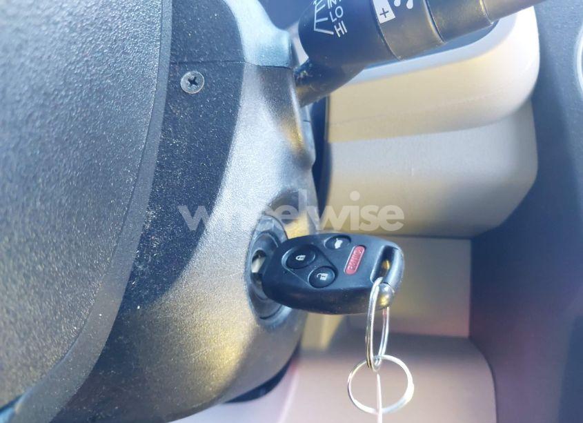 Photo 11 of 2011 Honda Pilot EX-L (VIN 5FNYF3H58BB053276)