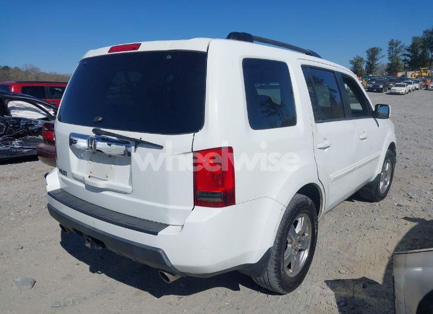 Photo 4 of 2011 Honda Pilot EX-L (VIN 5FNYF3H58BB053276)