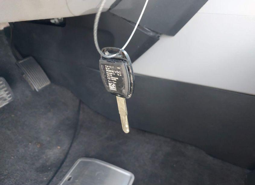 Photo 11 of 2012 Honda Pilot EX-L (VIN 5FNYF3H58CB010977)