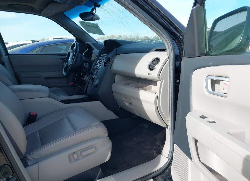 Photo 5 of 2012 Honda Pilot EX-L (VIN 5FNYF3H58CB010977)