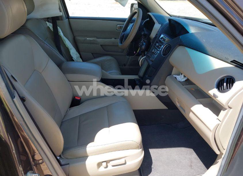 Photo 5 of 2013 Honda Pilot EX-L (VIN 5FNYF3H58DB002332)