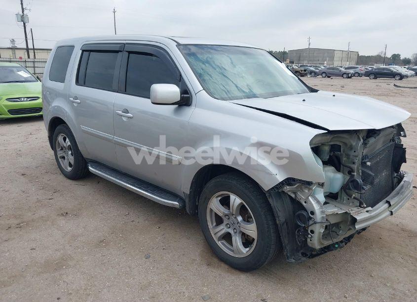 2013 Honda Pilot EX-L (VIN 5FNYF3H58DB018126) main photo