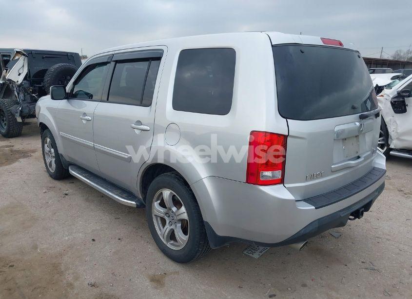Photo 3 of 2013 Honda Pilot EX-L (VIN 5FNYF3H58DB018126)