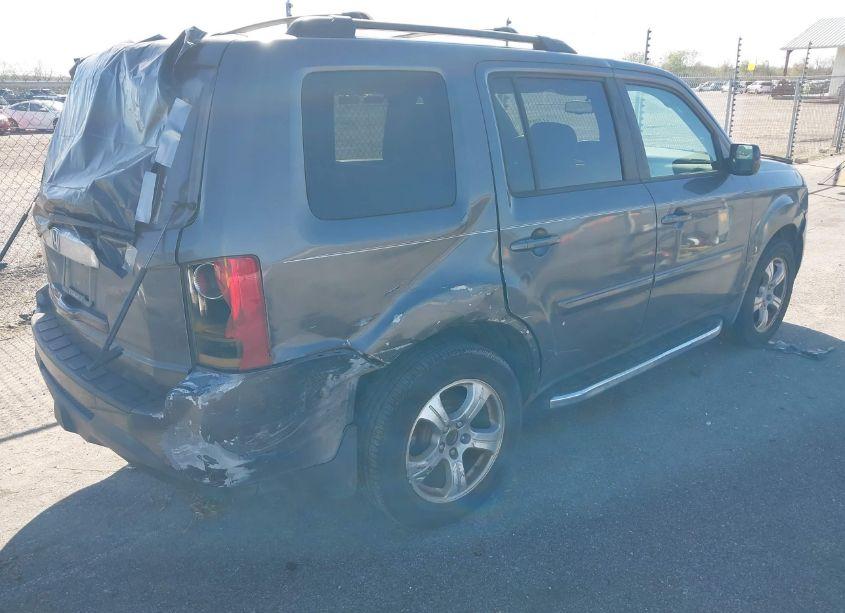 Photo 4 of 2014 Honda Pilot EX-L (VIN 5FNYF3H58EB004518)