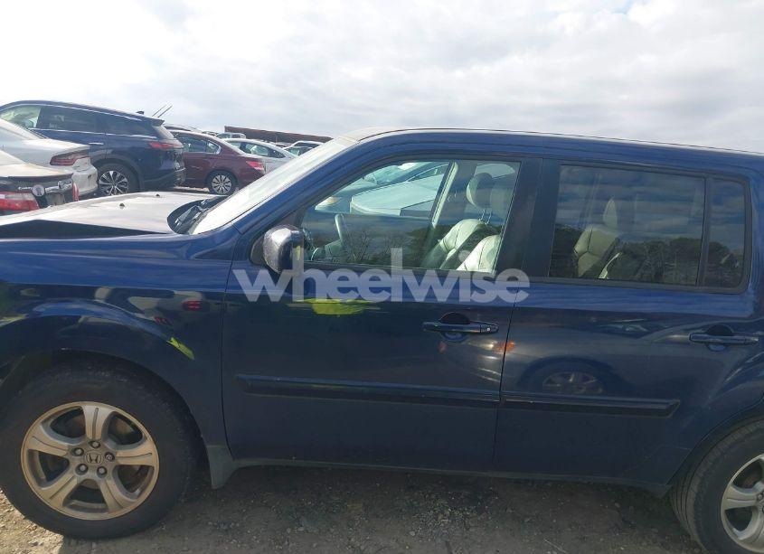 Photo 14 of 2014 Honda Pilot EX-L (VIN 5FNYF3H58EB013543)