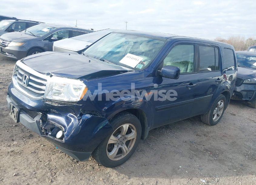 Photo 2 of 2014 Honda Pilot EX-L (VIN 5FNYF3H58EB013543)