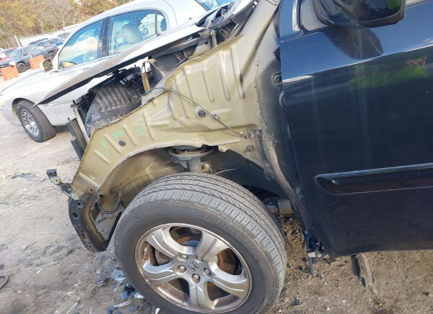 Photo 18 of 2015 Honda Pilot EX-L (VIN 5FNYF3H58FB027086)