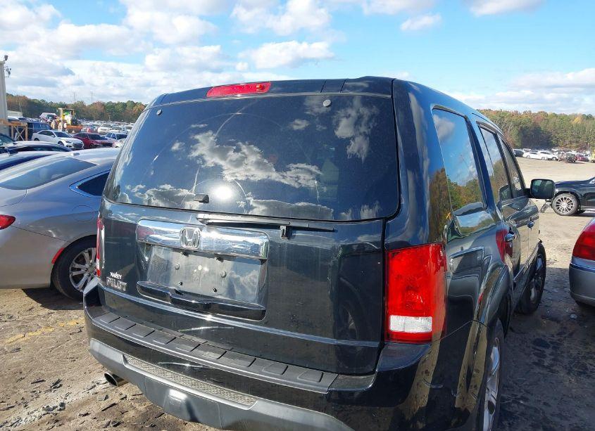 Photo 4 of 2015 Honda Pilot EX-L (VIN 5FNYF3H58FB027086)