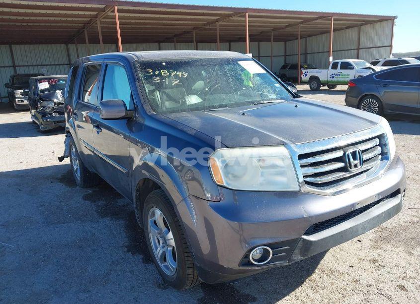 2015 Honda Pilot EX-L (VIN 5FNYF3H58FB029100) main photo