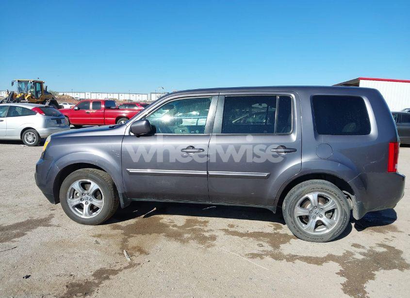 Photo 14 of 2015 Honda Pilot EX-L (VIN 5FNYF3H58FB029100)
