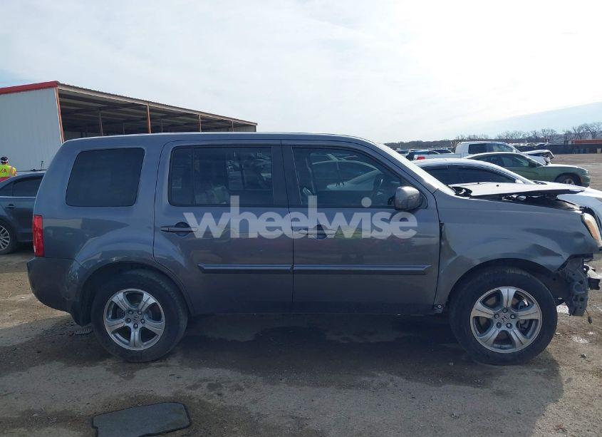 Photo 14 of 2015 Honda Pilot EX-L (VIN 5FNYF3H58FB032482)