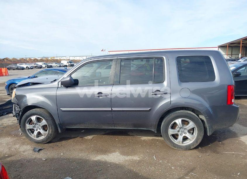 Photo 15 of 2015 Honda Pilot EX-L (VIN 5FNYF3H58FB032482)