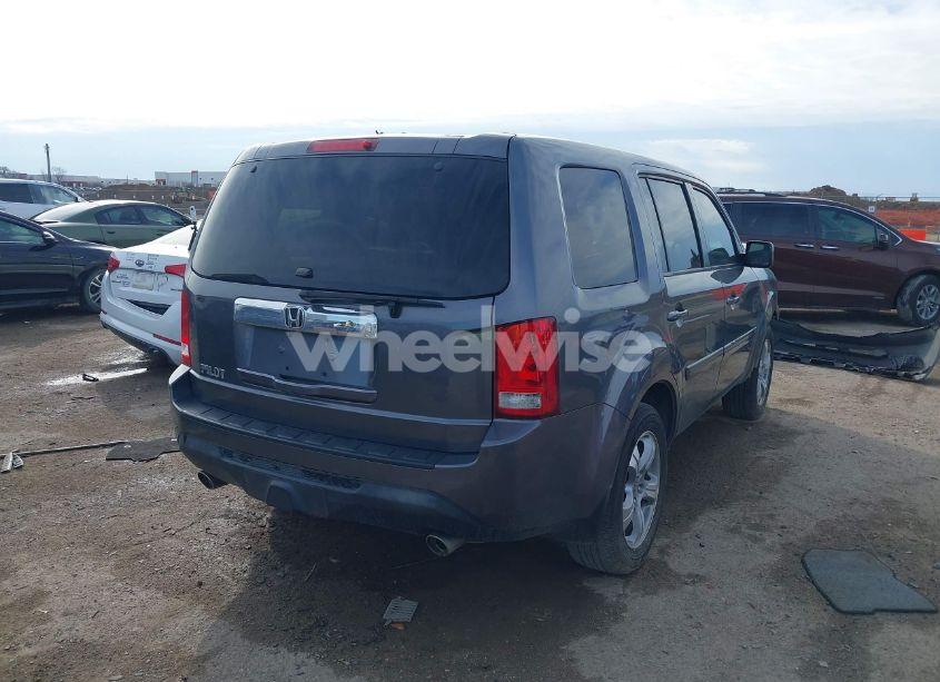 Photo 4 of 2015 Honda Pilot EX-L (VIN 5FNYF3H58FB032482)