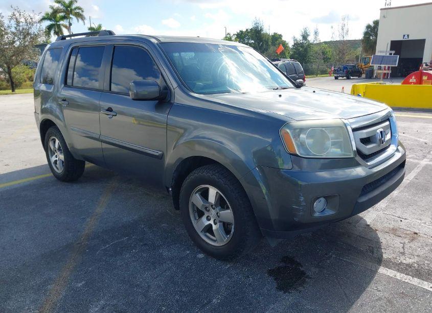 2010 Honda Pilot EX-L (VIN 5FNYF3H59AB013948) main photo